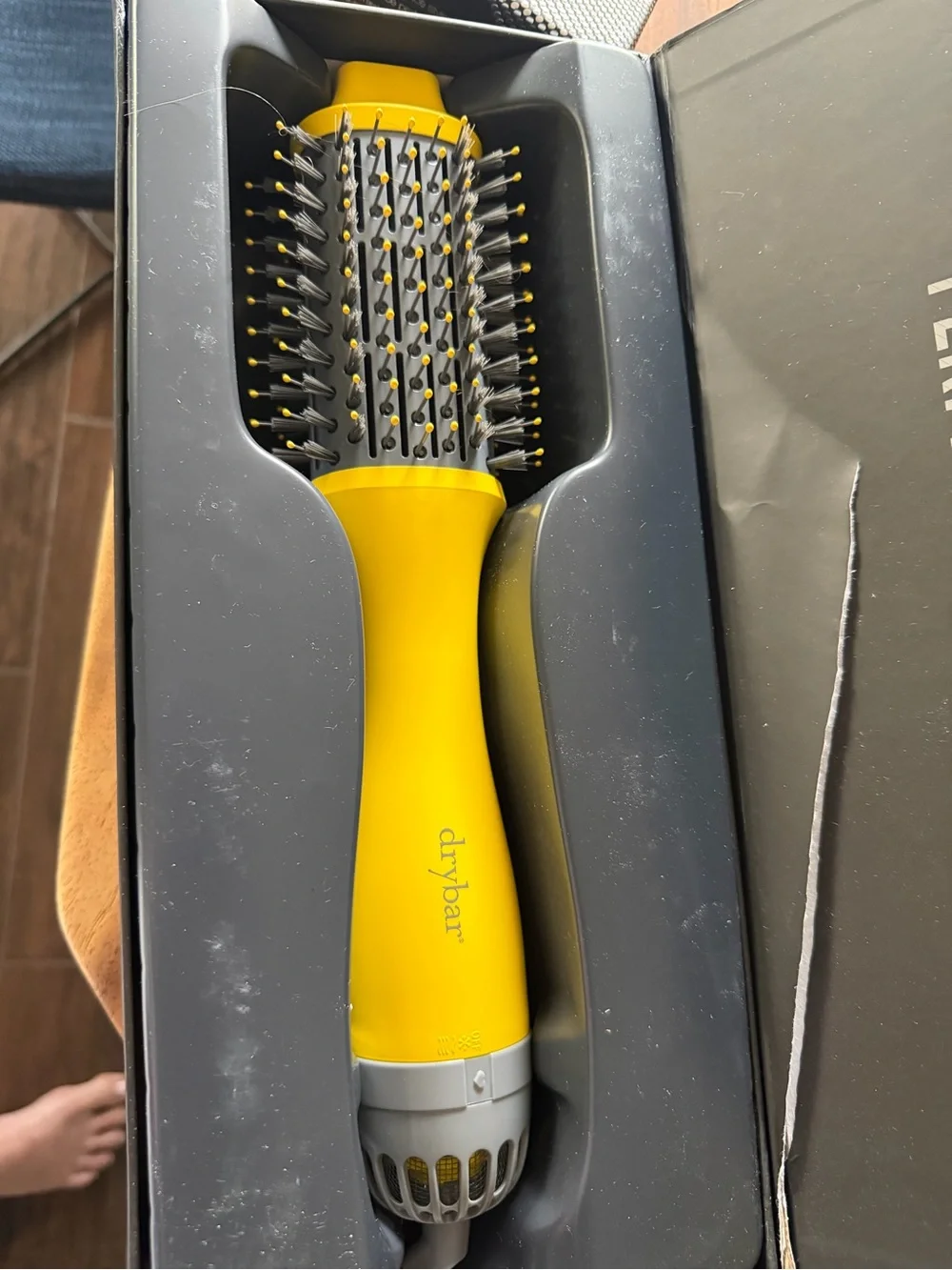 ✨✨ Drybar The Double Shot Heated Round Brush Bliw Dryer - Like New